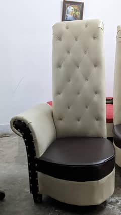 pair of chair in new condition
