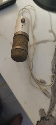 Microphone