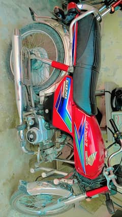 CD 70 HONDA BIKE FOR SALE VERY GOOD CONDITION