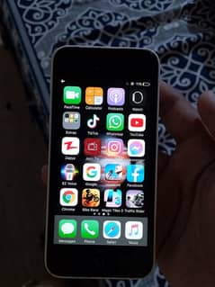 iphone 5c  all ok mobile hai 10 by 8 all  app working hai only whatapp