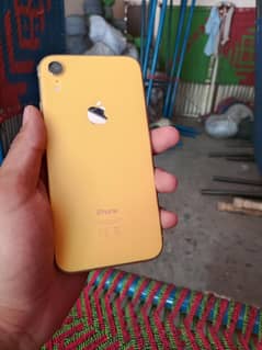 I phone xr 128 go factory unlock price final haa 1rupeea kam ni hoga