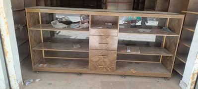 Showcase rack bilkul new