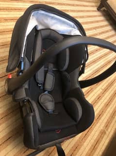 Tinnies Baby Car Seat / Baby Cot