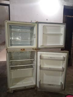 Dawlance fridge for sale