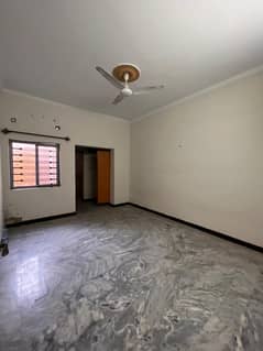 3 bed upper portion 4 rent in chaklala scheme 3