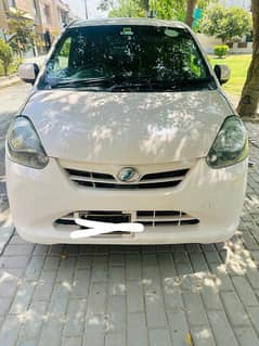 Daihatsu Mira 2011