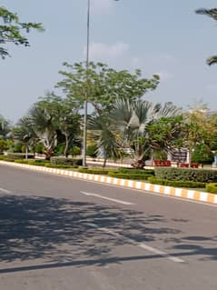 6 Marla Facing Park plot For Sale In Dream Gardens Lahore.