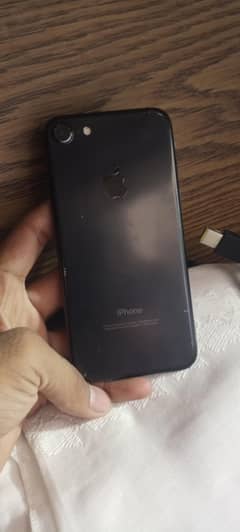 iphone 7 pta approved  32/ gb