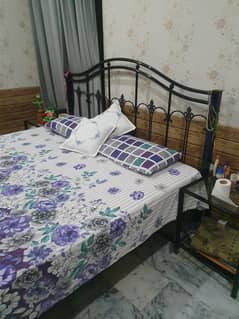 Double bed with side tables