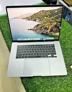 MacBook pro 2019(16inch) i7/16gbram/512gb SSD