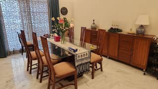 Elegant dining table for 8