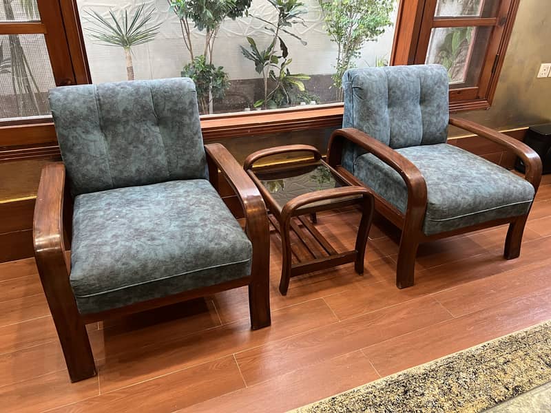 Complete Sofa set with center tables 0