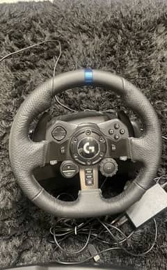 Logitech G923 Racing Wheel – PS4/PS5 – Like New with Box
