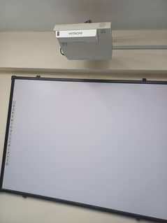 Digital  smarta board + projector