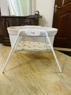 Fisher Stow n'Go Bassinet