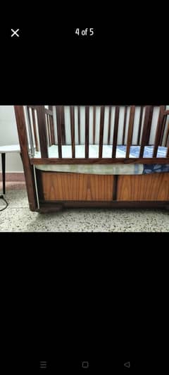 baby cot