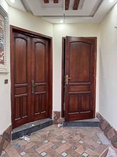 GOLDEN CHANCE TO BUY A LOW BUDGET OWNER BUILD HOUSE WITH 4 BED NEAR MAIN BOULEVARD