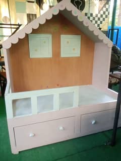 Beautiful Kids Bed with Sofa in Lush Condition