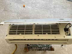 Ac 1.5 ton Gree