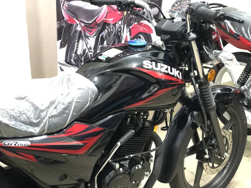SUZUKI GR 150 2025 MODEL TOP OF THE LINE WITH REGISTRATION & PACKAGE 3