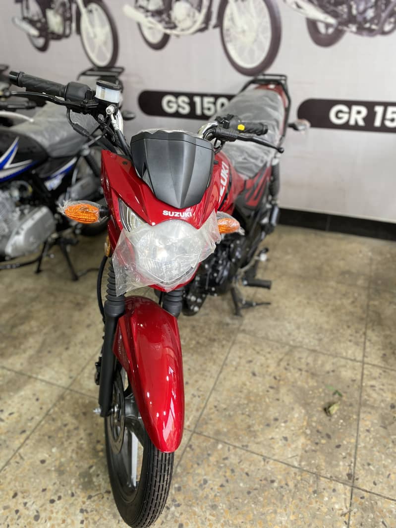 SUZUKI GR 150 2025 MODEL TOP OF THE LINE WITH REGISTRATION & PACKAGE 4