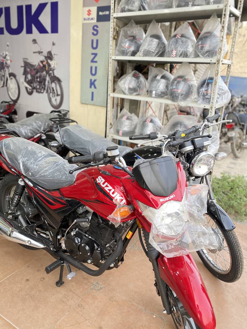 SUZUKI GR 150 2025 MODEL TOP OF THE LINE WITH REGISTRATION & PACKAGE 5