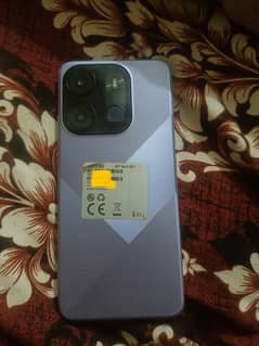 TECHNO SPARK GO 2023 FULL OK SET HE CONDITION 10/9.5.     STORAGE 4/64