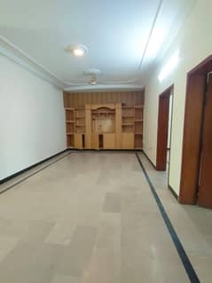 12marla grond portion avelebal for rent