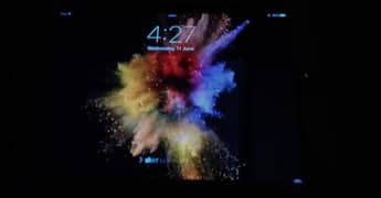Ipad Air 1 [Apple Tablet with original 10 watt charger]