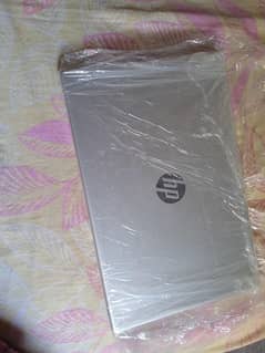 New HP laptop with charger