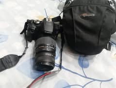 CANON EOS 2000D