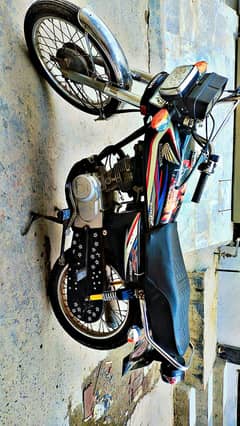 Honda 125-15model lush condition good enjoin document complete h