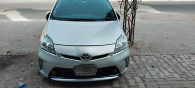 Prius car  Call 0333.4198598
