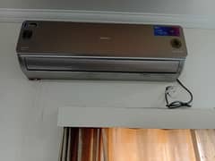 almost brand new orient t3  ultron super & comfort DC INVERTER