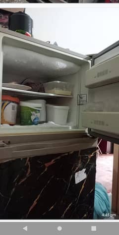 dawlance large siza refrigerator