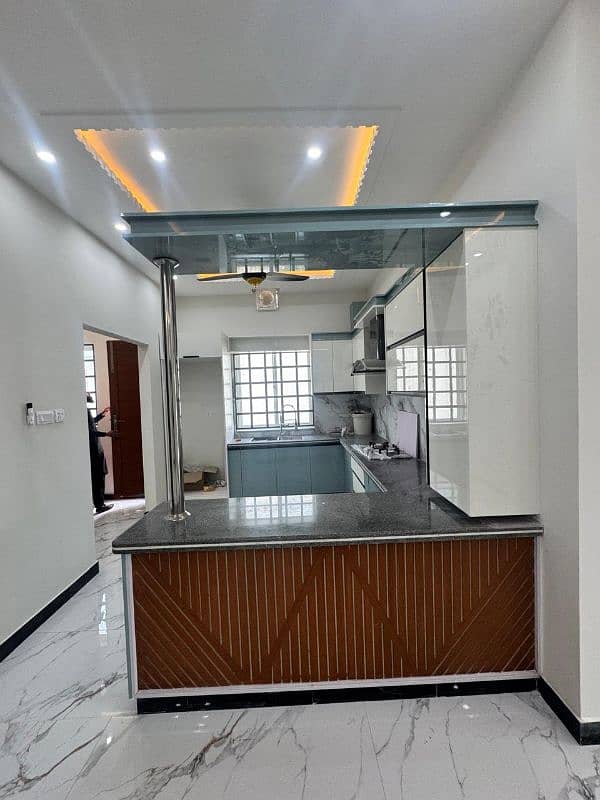 نیوسٹی فیز 2 واہ کینٹ بلاک ایچ بلاک 10 مرلہ ڈبل سٹوری گھر فار سیل 3