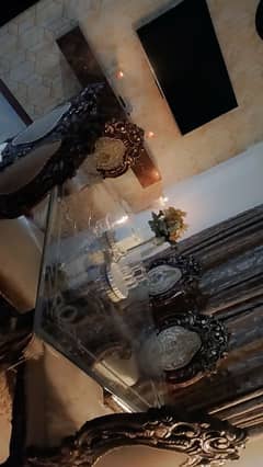 Dining table for sale