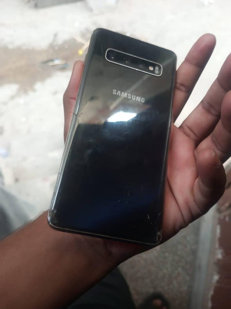 Sam s10 6/128 dual sim read add back break front minor break 1