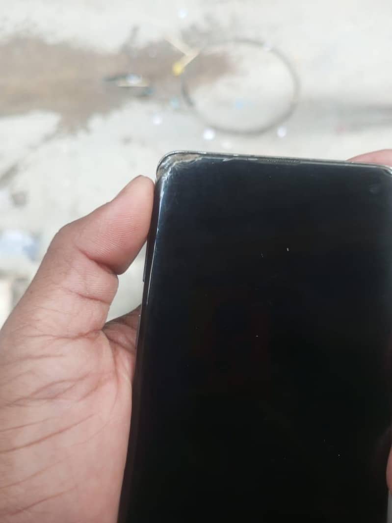 Sam s10 6/128 dual sim read add back break front minor break 5