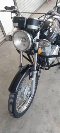 Suzuki GS 150