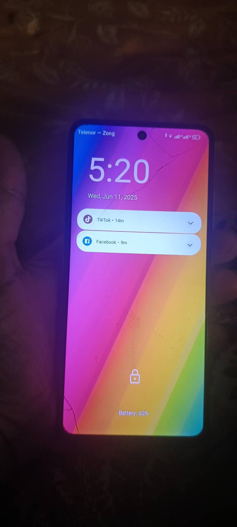 sparx neo 11 4+128 condition bilkul saaf complete box orignal chargee 2