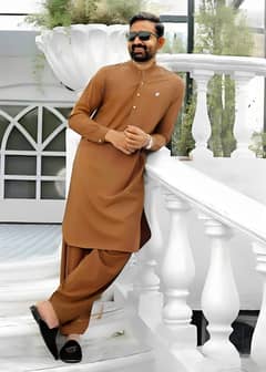 Kesi family ko driver chaiye ya property ofice main kam k laye larka