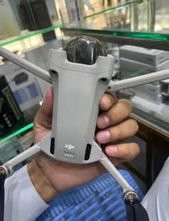 DJI