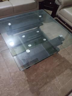 Central table