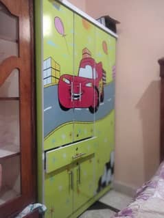 kids wardrobe