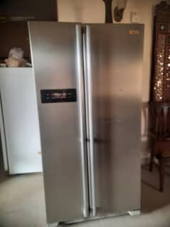 kenwood double door fridge