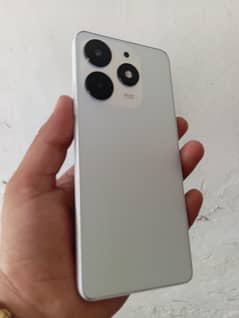 Tecno Spark 10 pro.   urgent sale