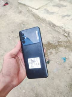 Spark 8 pro 4gb ram 64 gb Rom Condition 10/10 with complete BoxCharger