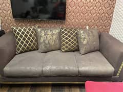 6 seater sofa Luxurious and comfortable