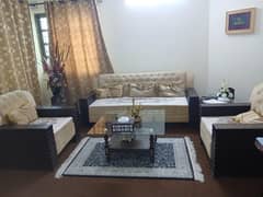 Sheesham Wood Sofa Set  3+1+1 – Excellent Condition – Rawal offr flats
